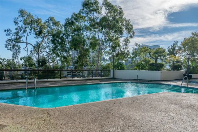 222 Monterey 904, Glendale, CA 91206