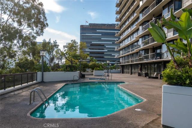 222 Monterey 904, Glendale, CA 91206