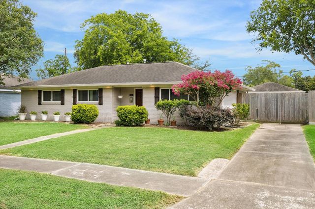 5759 Firenza Drive, Houston, TX 77035