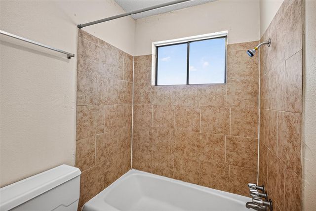 14426 Wadebridge Way, Houston, TX 77015