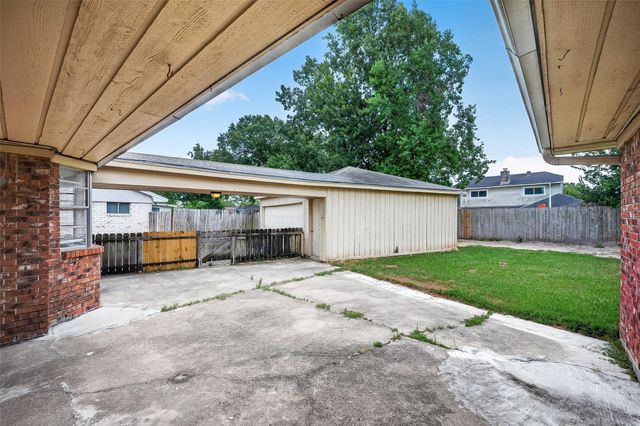 14426 Wadebridge Way, Houston, TX 77015