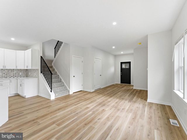 429 ALMONESSON RD, Blackwood, NJ 08012