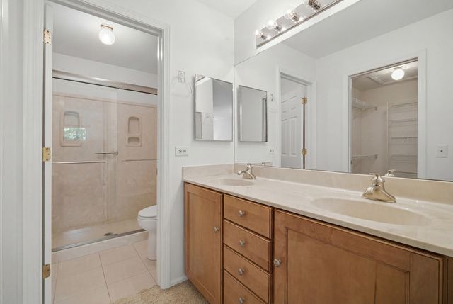 326 Satinwood Court N 326, Buffalo Grove, IL 60089