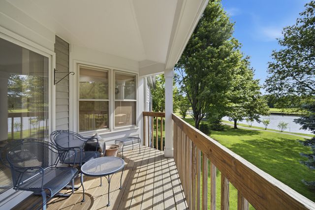 326 Satinwood Court N 326, Buffalo Grove, IL 60089