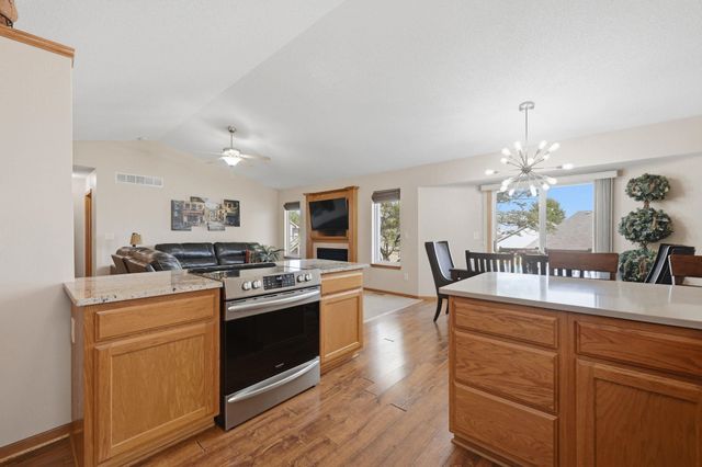 325 N Clay Circle, Wichita, KS 67206
