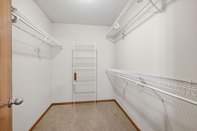 325 N Clay Circle, Wichita, KS 67206