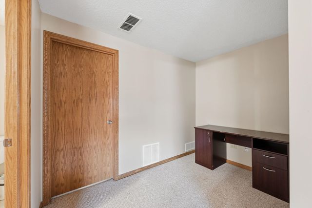 325 N Clay Circle, Wichita, KS 67206
