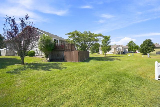 325 N Clay Circle, Wichita, KS 67206