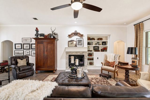 1106 Oakhollow Drive, Corinth, TX 76210