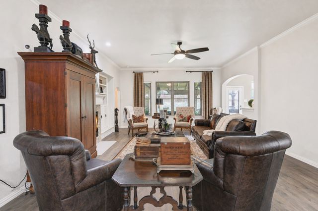 1106 Oakhollow Drive, Corinth, TX 76210