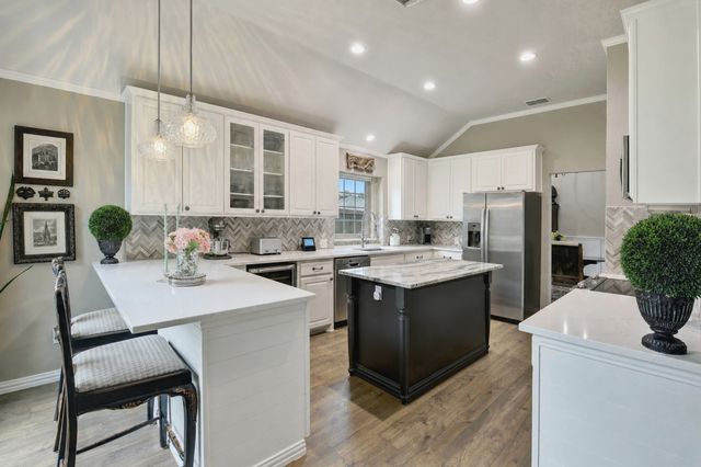 1106 Oakhollow Drive, Corinth, TX 76210