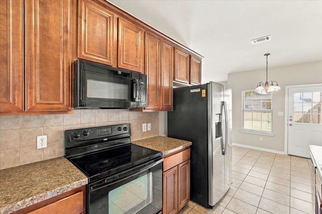 900 Parkplace Ridge, Princeton, TX 75407