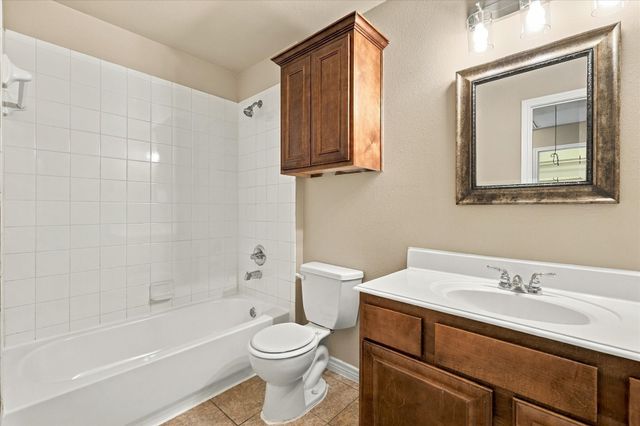 900 Parkplace Ridge, Princeton, TX 75407