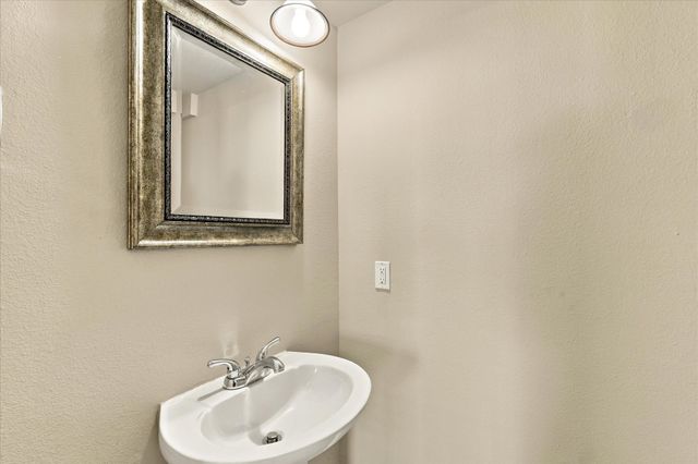 900 Parkplace Ridge, Princeton, TX 75407