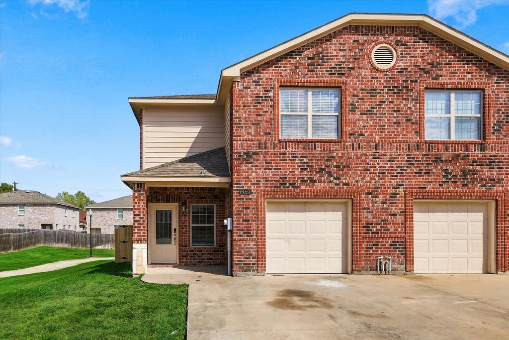 900 Parkplace Ridge, Princeton, TX 75407