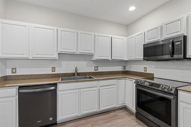 3125 SANTORINI COURT, Tampa, FL 33611