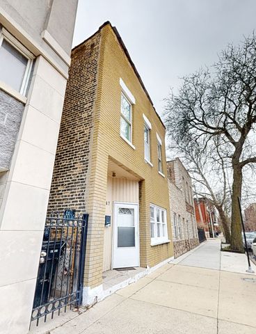 747 N HOYNE Avenue, Chicago, IL 60612