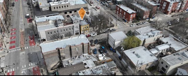 747 N HOYNE Avenue, Chicago, IL 60612