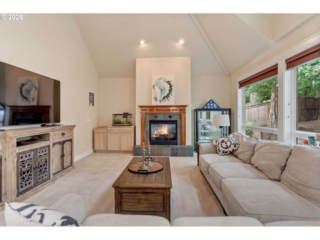 2613 BEACON HILL Dr, West Linn, OR 97068
