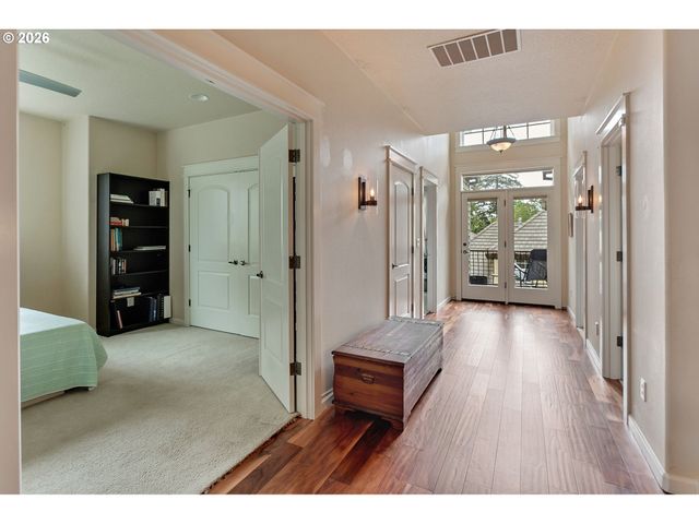 2613 BEACON HILL Dr, West Linn, OR 97068