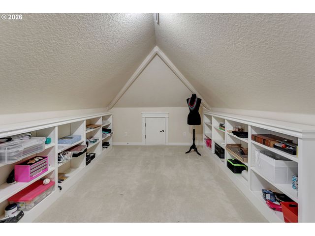 2613 BEACON HILL Dr, West Linn, OR 97068
