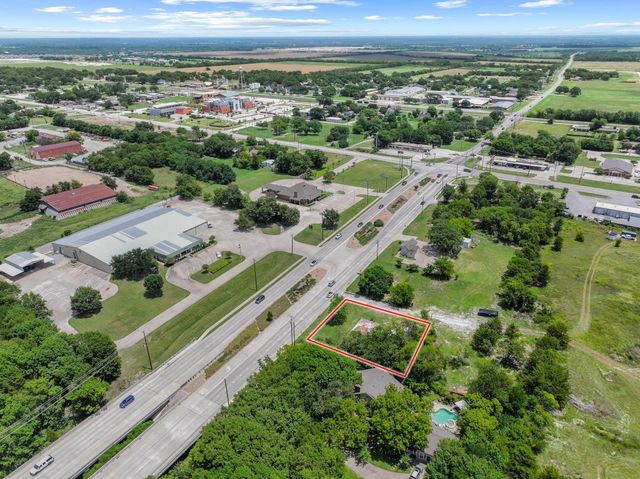 421 W White Street, Anna, TX 75409