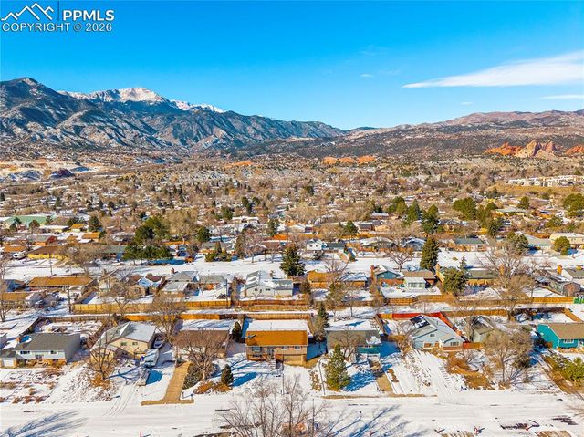 702 Paradise Lane, Colorado Springs, CO 80904