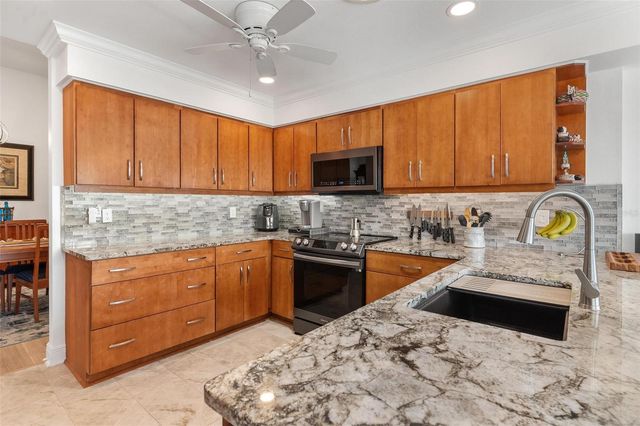 6020 TOPSAIL ROAD, Lady Lake, FL 32159