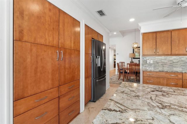 6020 TOPSAIL ROAD, Lady Lake, FL 32159