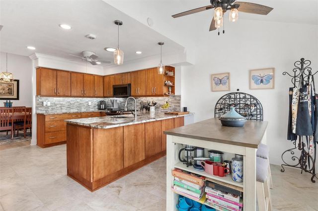 6020 TOPSAIL ROAD, Lady Lake, FL 32159