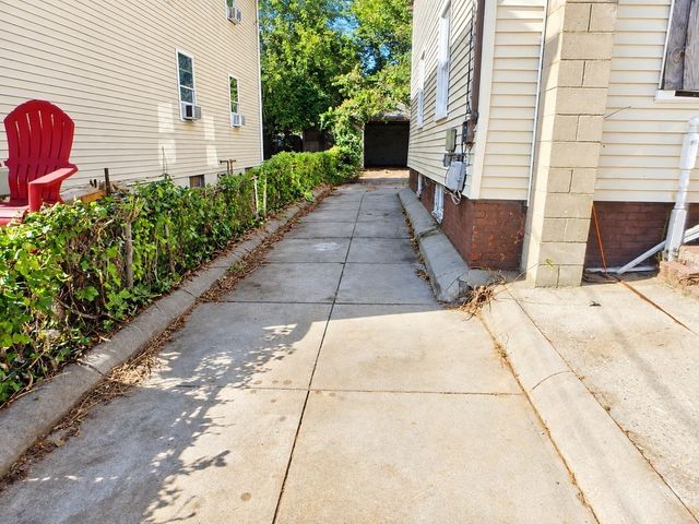 17 Rodman St, Providence, RI 02907