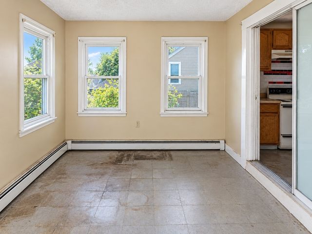 17 Rodman St, Providence, RI 02907