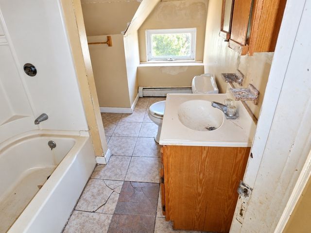 17 Rodman St, Providence, RI 02907