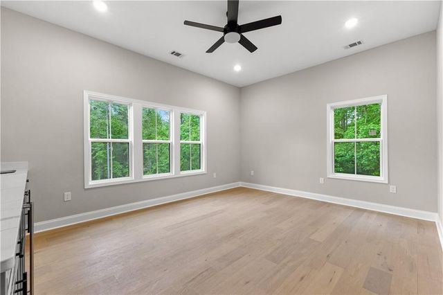 7434 Petersburg Road, Fairburn, GA 30213