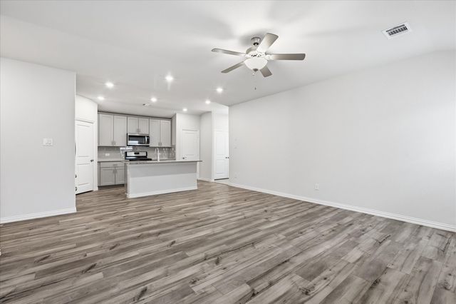 2821 Bursera Lane, Fort Worth, TX 76108