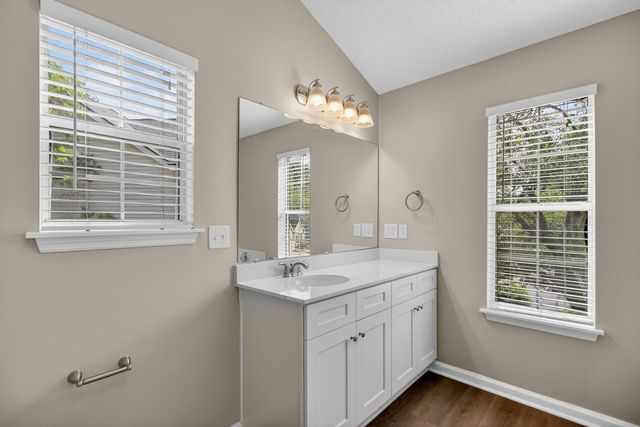 5342 Greggs Landing, North Charleston, SC 29420