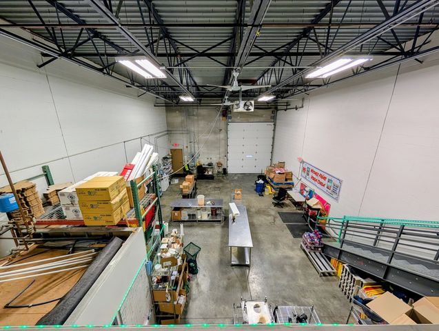 650 Willowbrook Center Parkway 205, Willowbrook, IL 60527