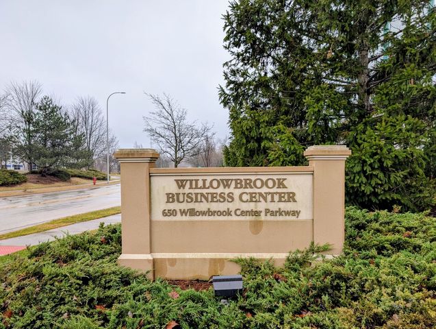650 Willowbrook Center Parkway 205, Willowbrook, IL 60527