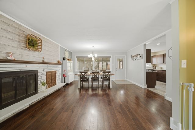 923 Institute Boulevard, Dixon, IL 61021