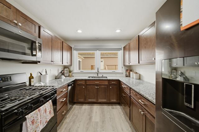 923 Institute Boulevard, Dixon, IL 61021