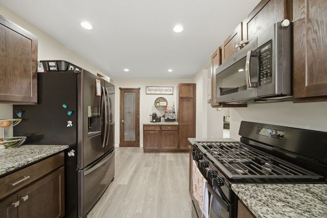 923 Institute Boulevard, Dixon, IL 61021