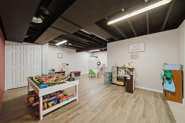 923 Institute Boulevard, Dixon, IL 61021