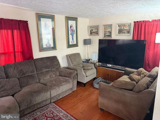 15 FAIRGROUND AVE, Hagerstown, MD 21740