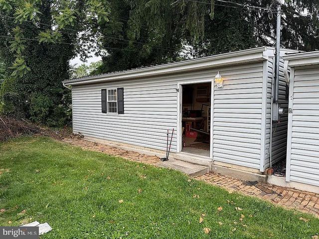 15 FAIRGROUND AVE, Hagerstown, MD 21740