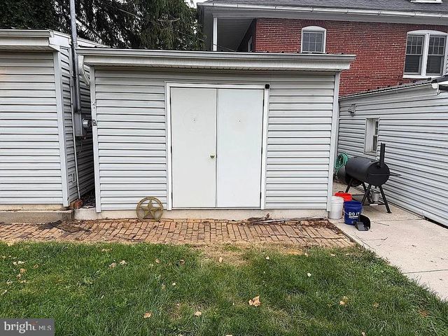 15 FAIRGROUND AVE, Hagerstown, MD 21740