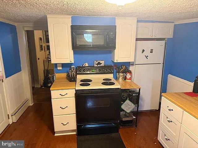 15 FAIRGROUND AVE, Hagerstown, MD 21740