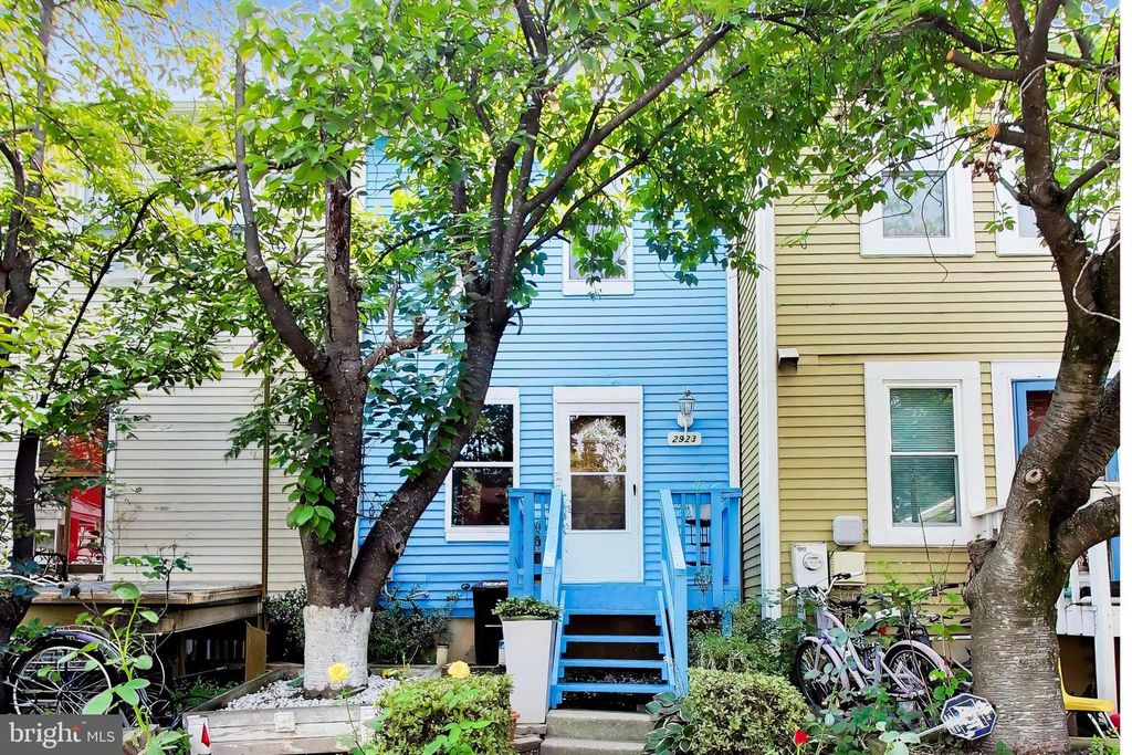 2923 LISAGE WAY, Silver Spring, MD 20904