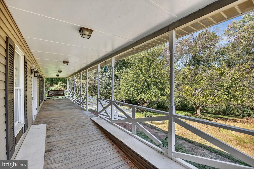 2605 MAGDALENE ACRES PL, Waldorf, MD 20603