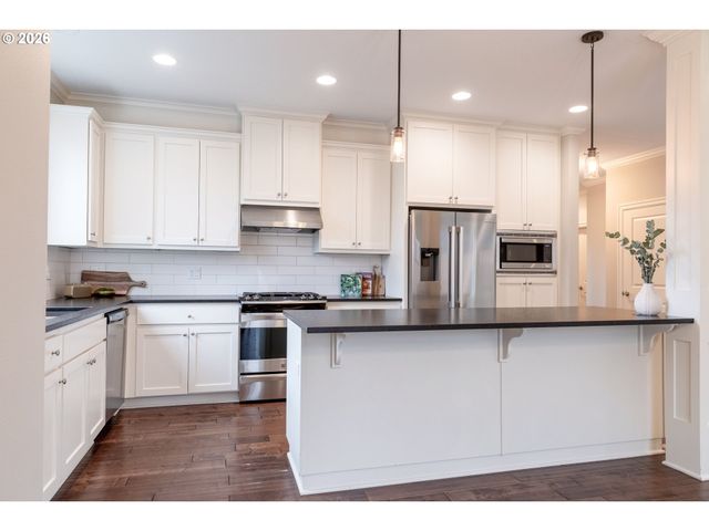 1922 Nw 114TH Ave, Beaverton, OR 97003