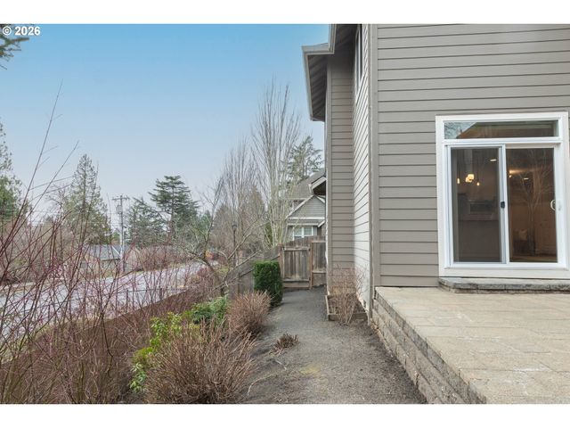 1922 Nw 114TH Ave, Beaverton, OR 97003